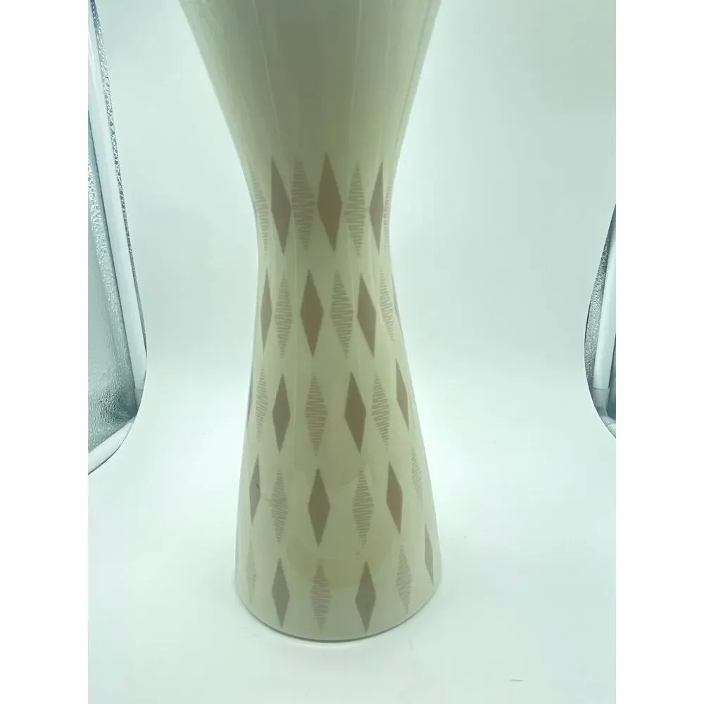 VTG Royal Bavaria Porzellan KM Germany Mid Century Hourglass Vase Graphic design